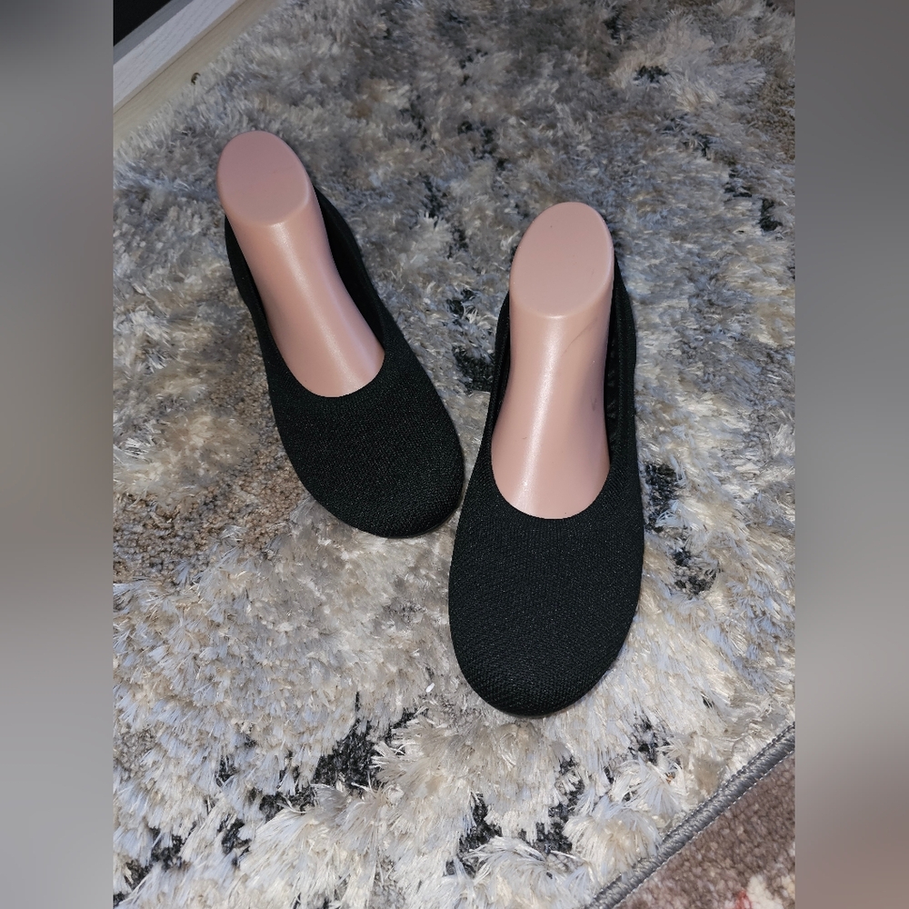 VIVAIA 'Claire' Classic Round Toe Flats Black BRAND NEW! Slipons Ballet 11/43